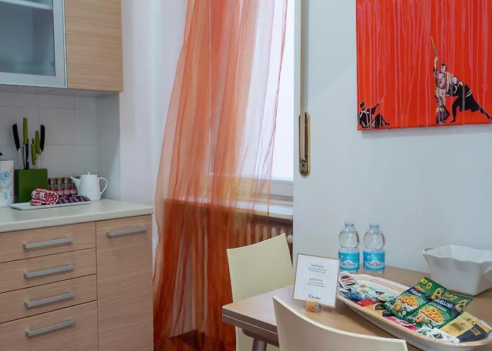 Orange Apartment Milan
